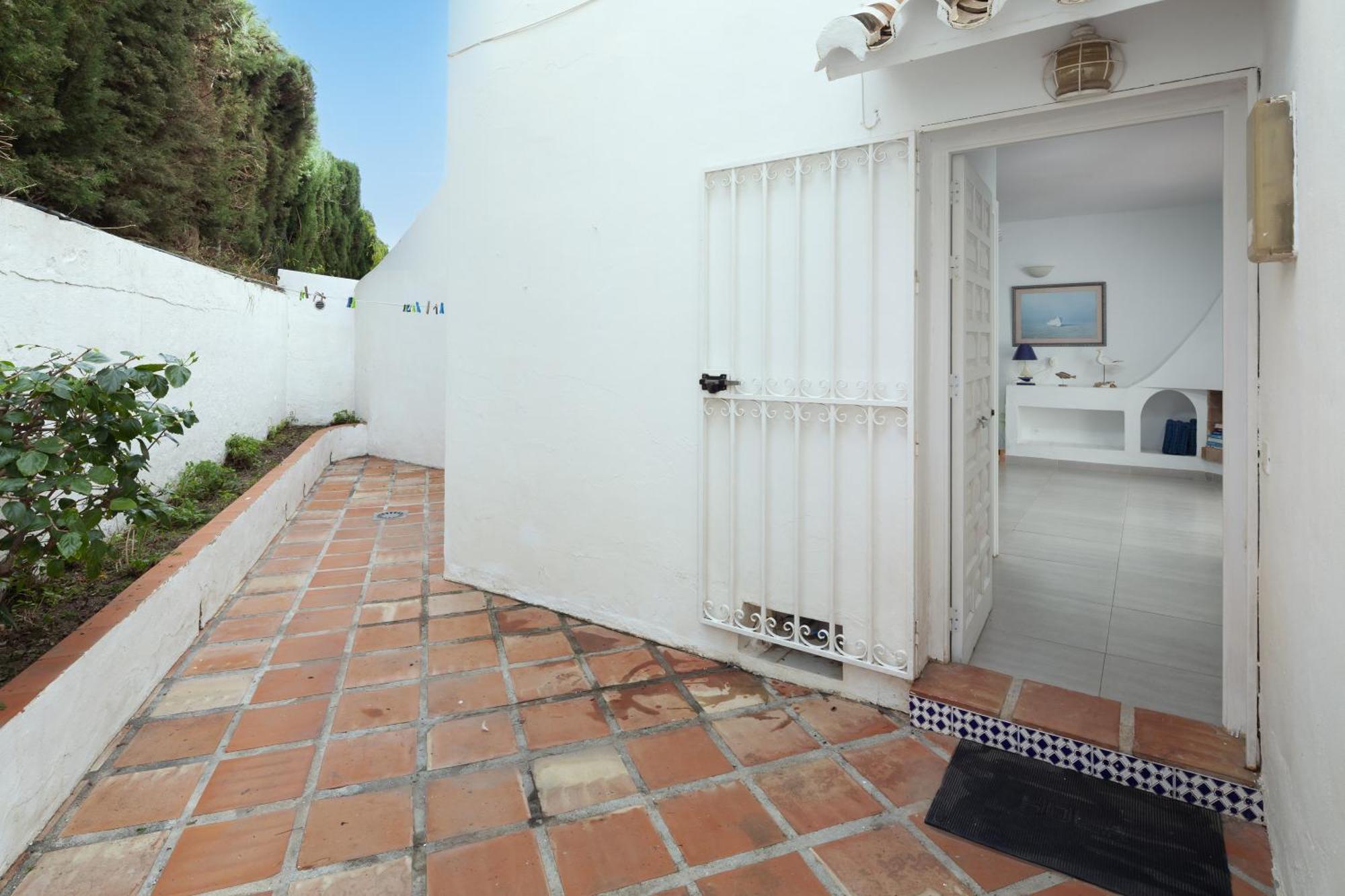 Bright Spacious 1 Bed Apartment Nerja Extérieur photo