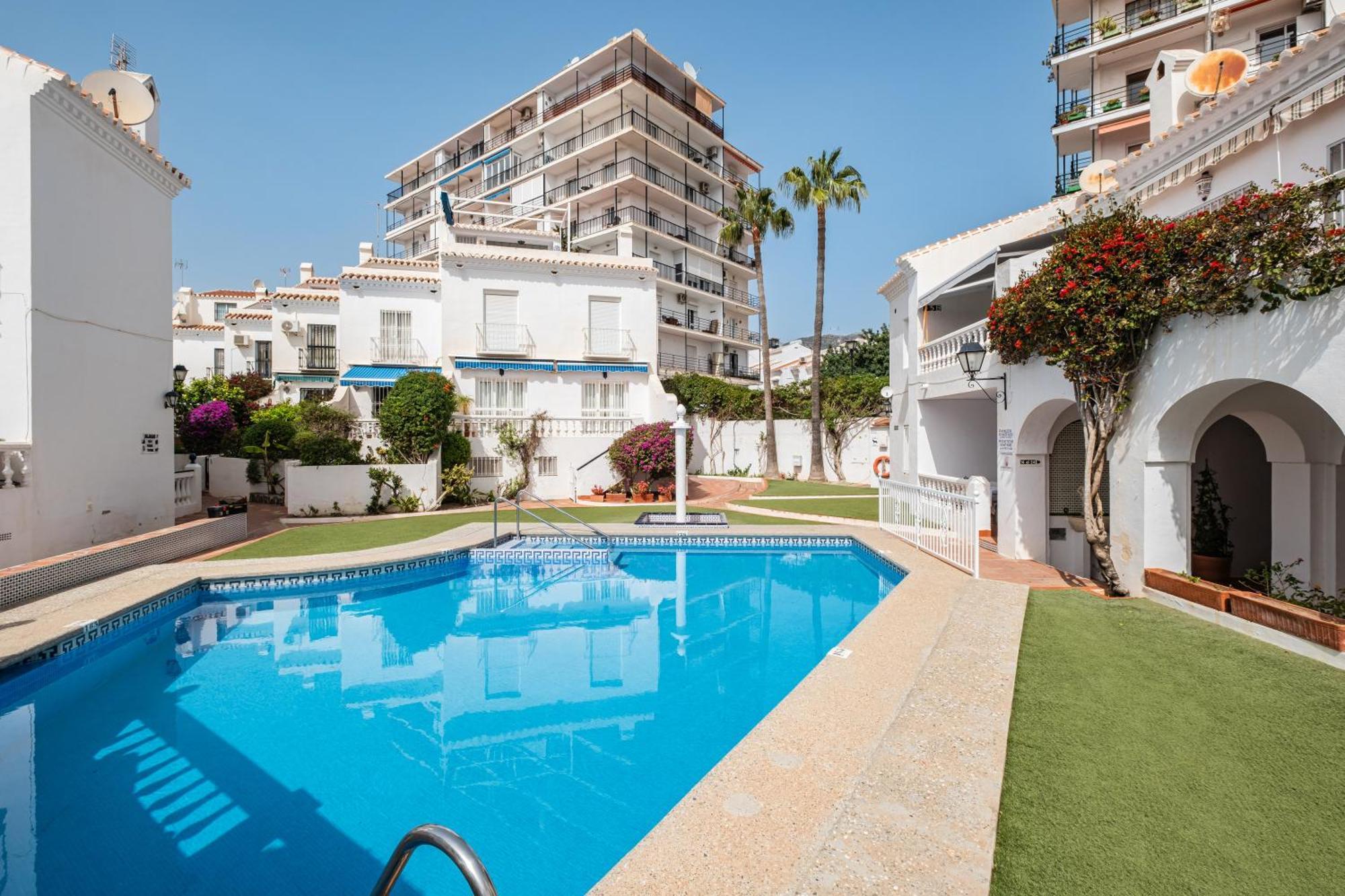 Bright Spacious 1 Bed Apartment Nerja Extérieur photo